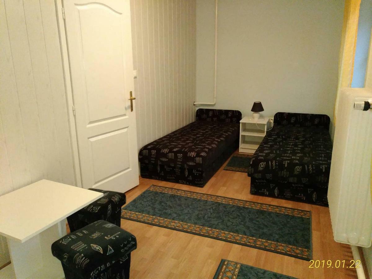 Nóra Apartman Balatonfuzfo Exterior foto