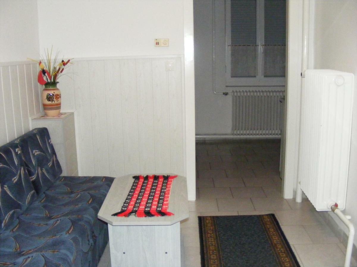 Nóra Apartman Balatonfuzfo Exterior foto