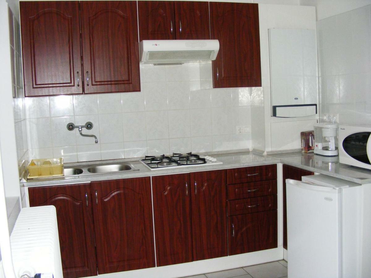 Nóra Apartman Balatonfuzfo Exterior foto